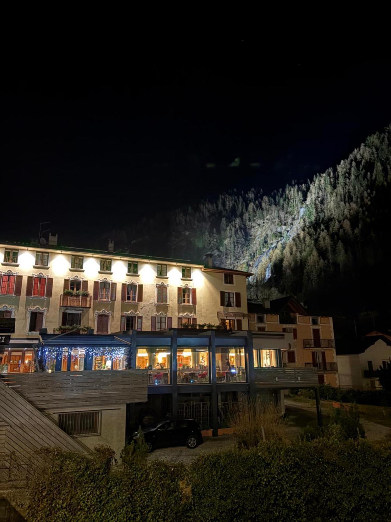 ברנזי Hotel Pedretti מראה חיצוני תמונה