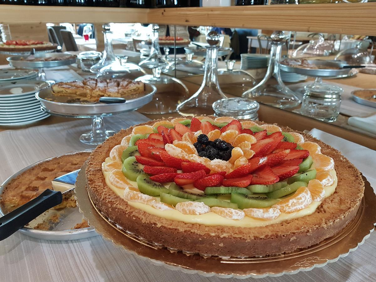 ברנזי Hotel Pedretti מראה חיצוני תמונה