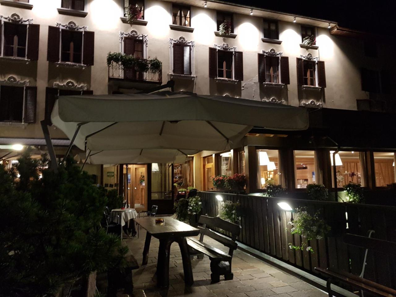 ברנזי Hotel Pedretti מראה חיצוני תמונה